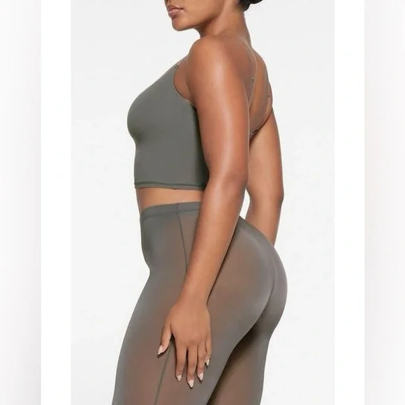 SKIMS NWT Fits Everybody Cropped Cami Top Bralette Size XS Gunmetal Gray RARE - Picture 2 of 4